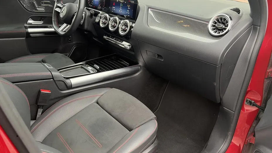 MERCEDES-BENZ GLA GLA 200 mHEV AMG Line 7G-DCT
