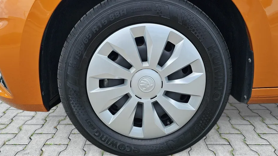 SKODA Fabia Fabia 1.0 TSI Selection DSG