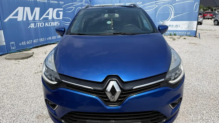 RENAULT Clio -