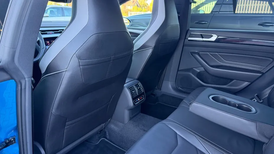 VOLKSWAGEN Arteon -