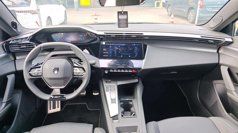 PEUGEOT 408 408 1.6 Plug-In Hybrid 225 GT Exclusive e-DCS7 Nowy