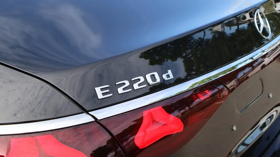 MERCEDES-BENZ E Klasa E 220 d mHEV AMG 9G-Tronic Nowy