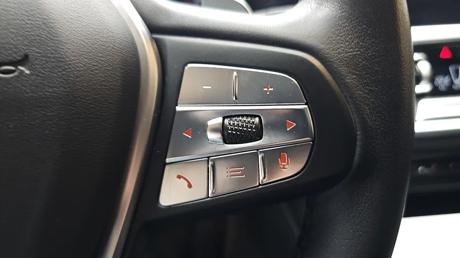 BMW Seria 3 330i xDrive aut