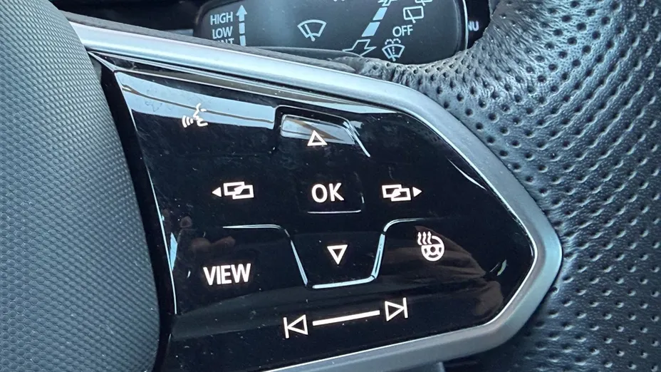 VOLKSWAGEN Arteon -