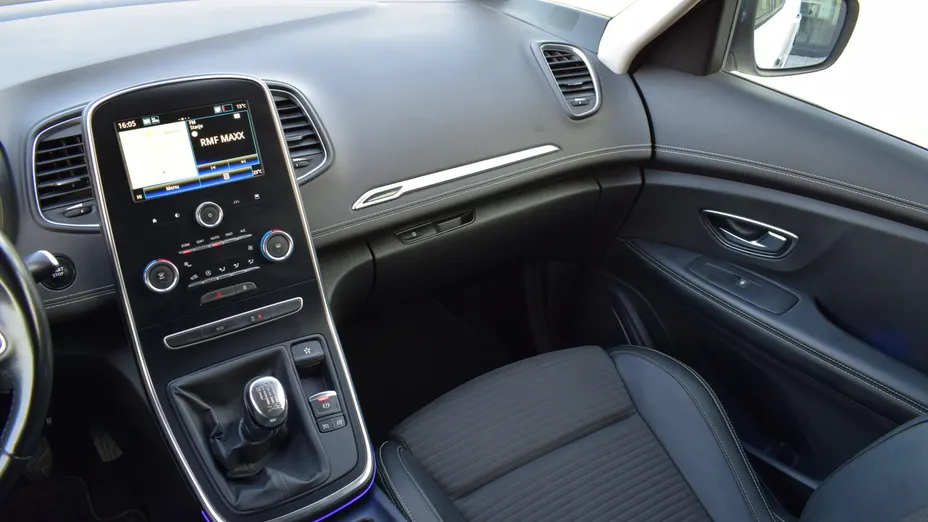 RENAULT Grand Scenic -