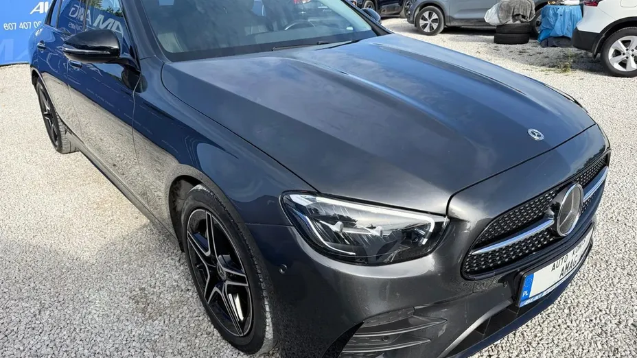 MERCEDES-BENZ E Klasa -