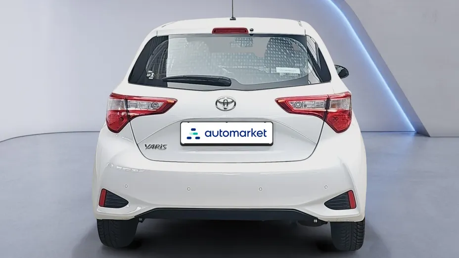 TOYOTA Yaris Yaris 1.0 Active