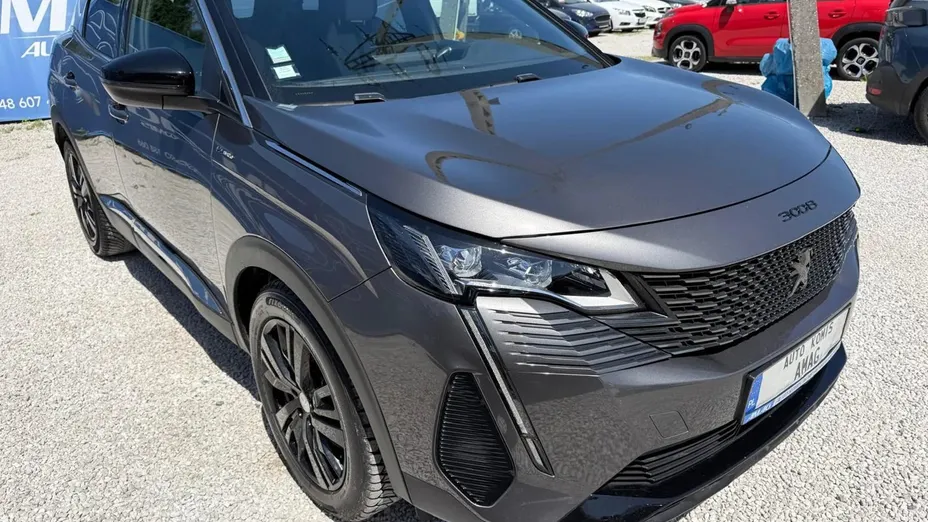 PEUGEOT 3008 -
