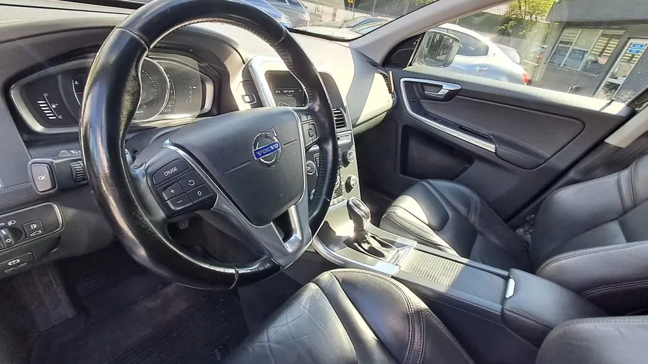 VOLVO XC60 XC60 T6 AWD Plug-In Hybrid Inscription aut