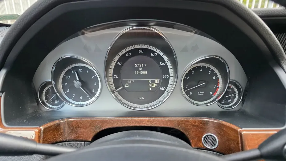 MERCEDES-BENZ E Klasa -