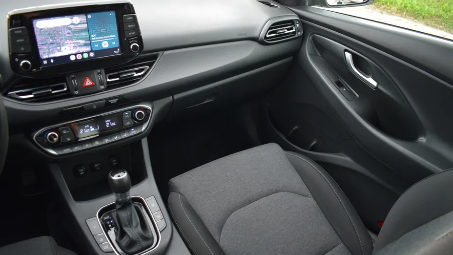 HYUNDAI i30 i30 Fastback 1.5 T-GDI 48V Smart DCT