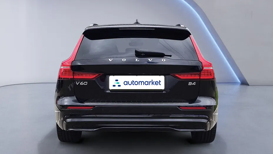 VOLVO V60 V60 B4 D Plus Dark aut