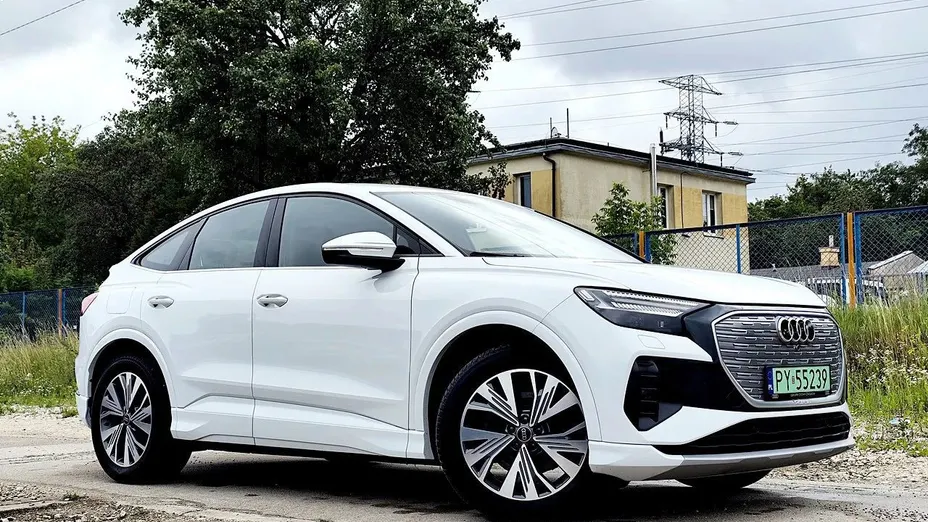 AUDI Q4 Q4 e-tron 35 52kWh Advanced
