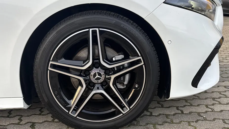 MERCEDES-BENZ A Klasa A 200 AMG Line 7G-DCT