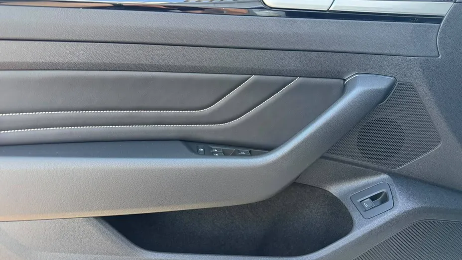 VOLKSWAGEN Arteon Arteon 2.0 TSI R-Line DSG