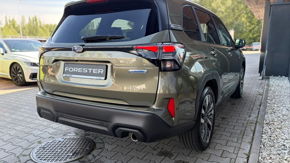 SUBARU Forester Forester 2.0i-L Platinum (EyeSight) Lineartronic