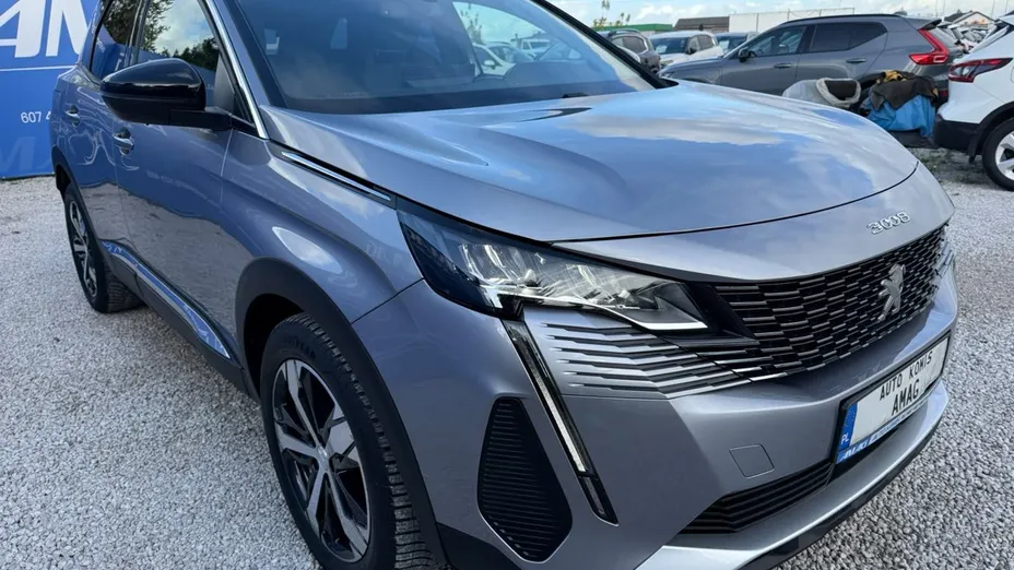 PEUGEOT 3008 -