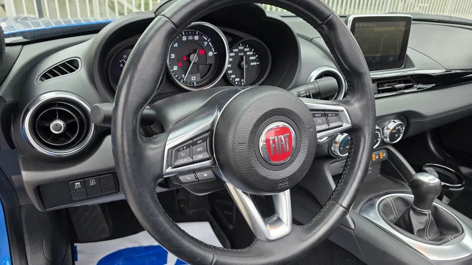 FIAT 124 -