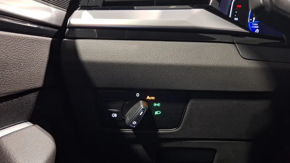 VOLKSWAGEN Arteon Arteon 2.0 TSI R-Line DSG