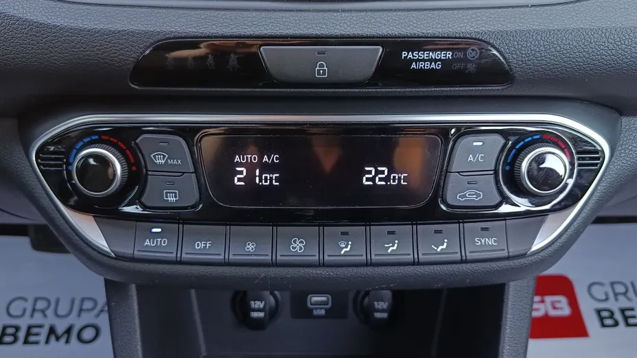 HYUNDAI i30 i30 1.5 T-GDI 48V Smart DCT