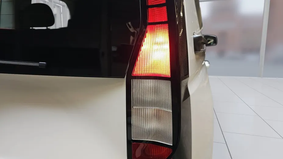 VOLKSWAGEN Caddy osobowy Caddy 2.0 TDI