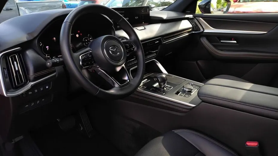 MAZDA CX-60 -