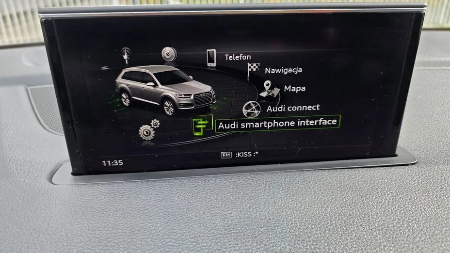 AUDI Q7 -