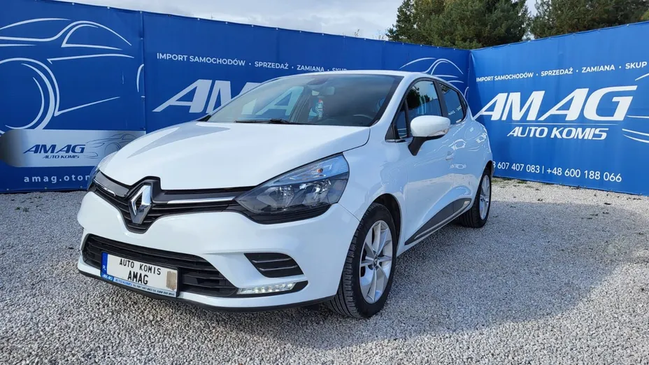 RENAULT Clio -