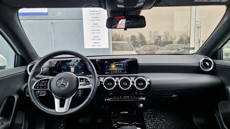 MERCEDES-BENZ A Klasa A 180 Style 7G-DCT
