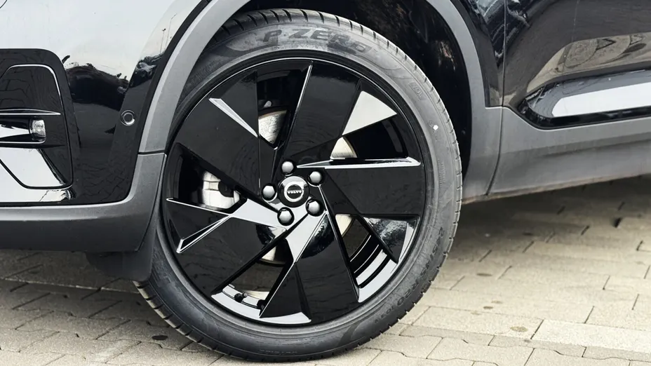 VOLVO XC40 XC40 B4 Plus Black Edition aut