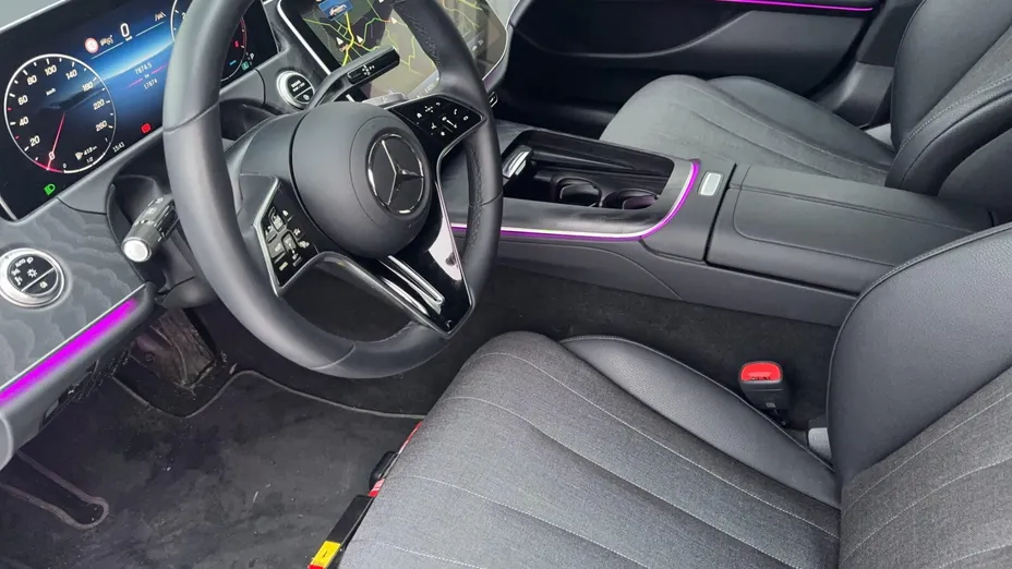 MERCEDES-BENZ E Klasa E 220 d mHEV 4-Matic Avantgarde 9G-Tronic