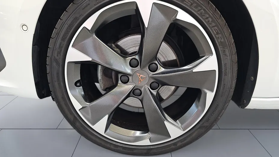 CUPRA Leon Leon 1.5 eTSI DSG