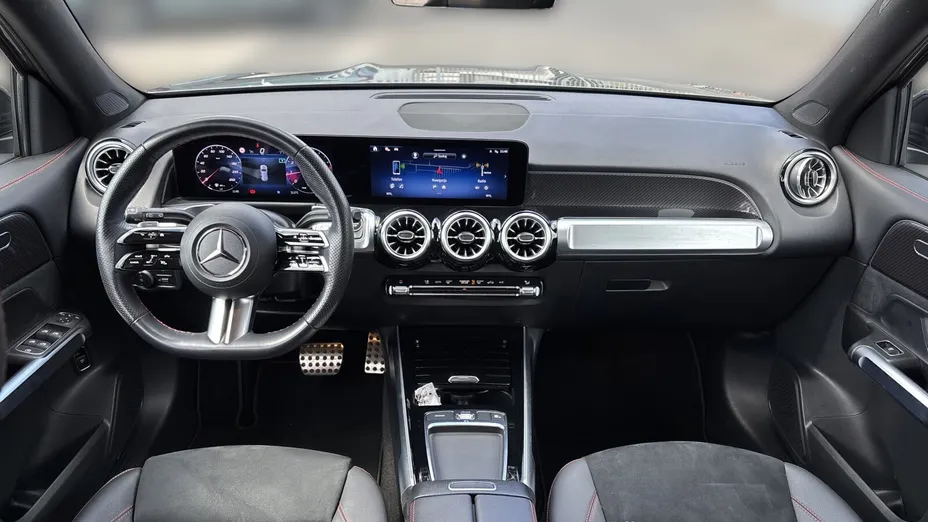 MERCEDES-BENZ GLB GLB 200 mHEV AMG Line 7G-DCT