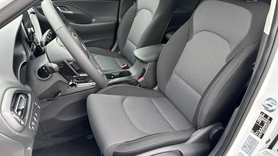 HYUNDAI i30 i30 1.6 T-GDI Modern DCT Nowy