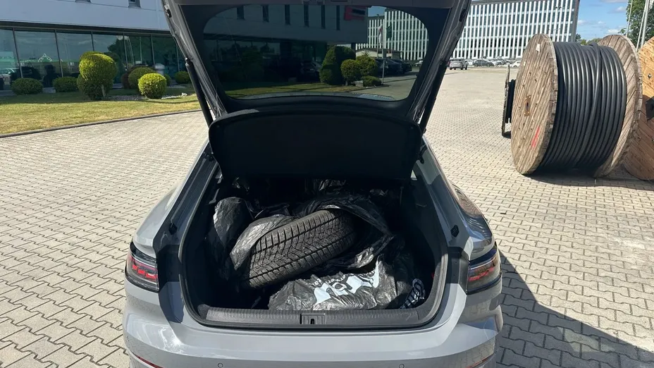 VOLKSWAGEN Arteon -