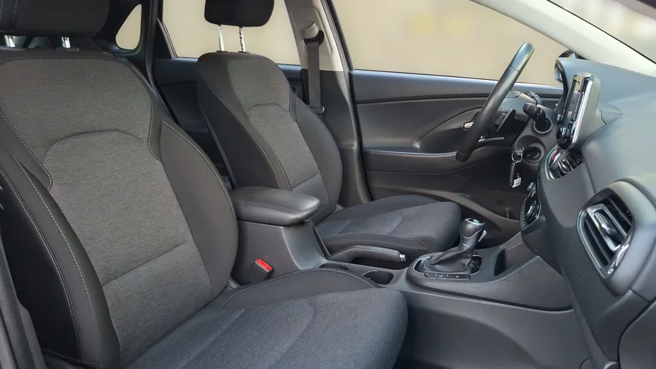 HYUNDAI i30 i30 1.0 T-GDI Smart DCT