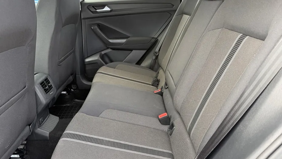 VOLKSWAGEN T-ROC -
