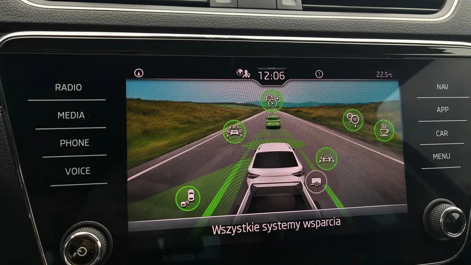SKODA Superb Superb 2.0 TDI SCR Style DSG