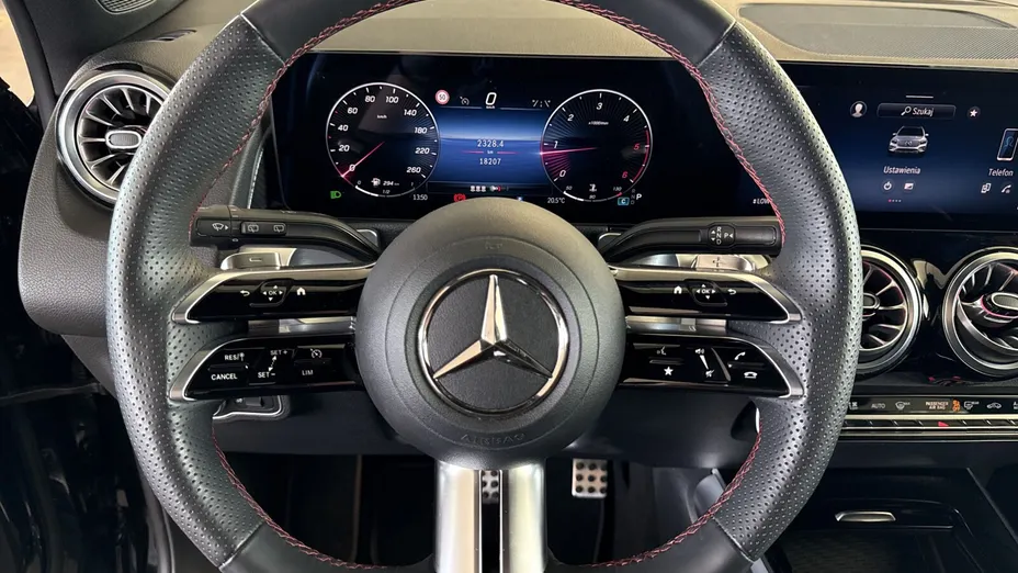 MERCEDES-BENZ GLB GLB 200 d 4-Matic AMG Line 8G-DCT
