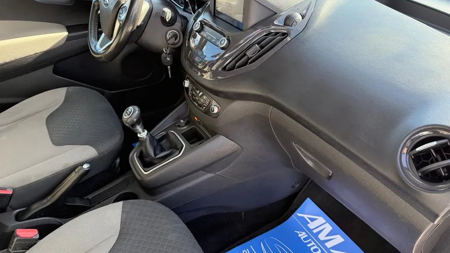 FORD Tourneo Courier -