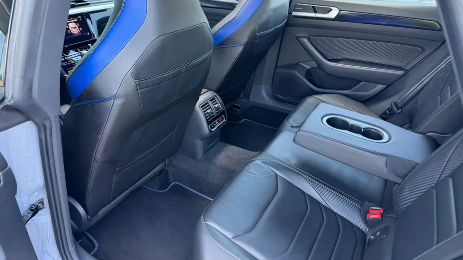 VOLKSWAGEN Arteon Arteon 2.0 TSI 4Motion R DSG