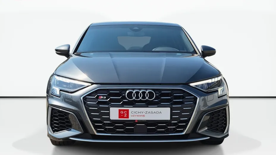 AUDI S3 -