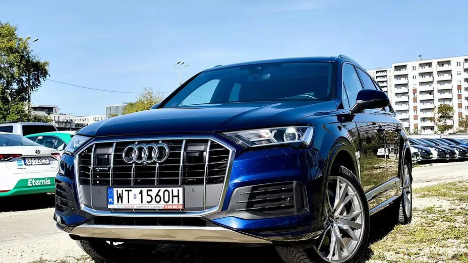 AUDI Q7 -