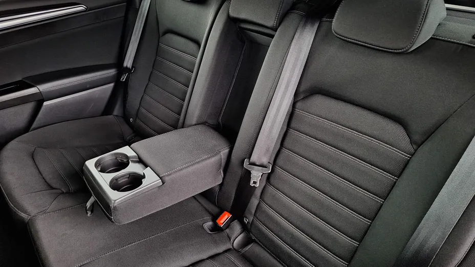 FORD Mondeo Mondeo 2.0 Hybrid Trend