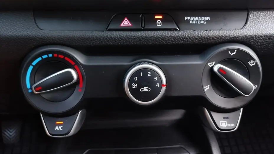 KIA Stonic Stonic 1.2 M