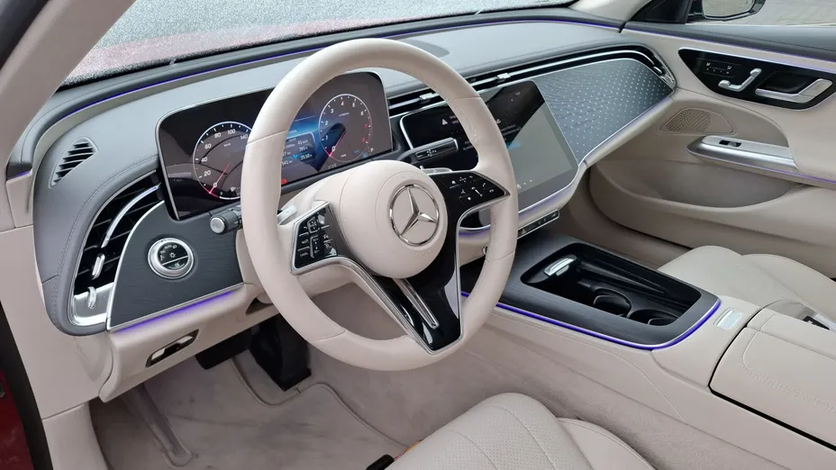 MERCEDES-BENZ E Klasa E 200 mHEV 4-Matic Avantgarde 9G-Tronic