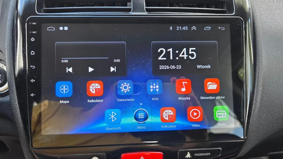 PEUGEOT 4008 -