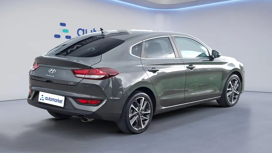 HYUNDAI i30 i30 Fastback 1.5 T-GDI 48V Smart DCT