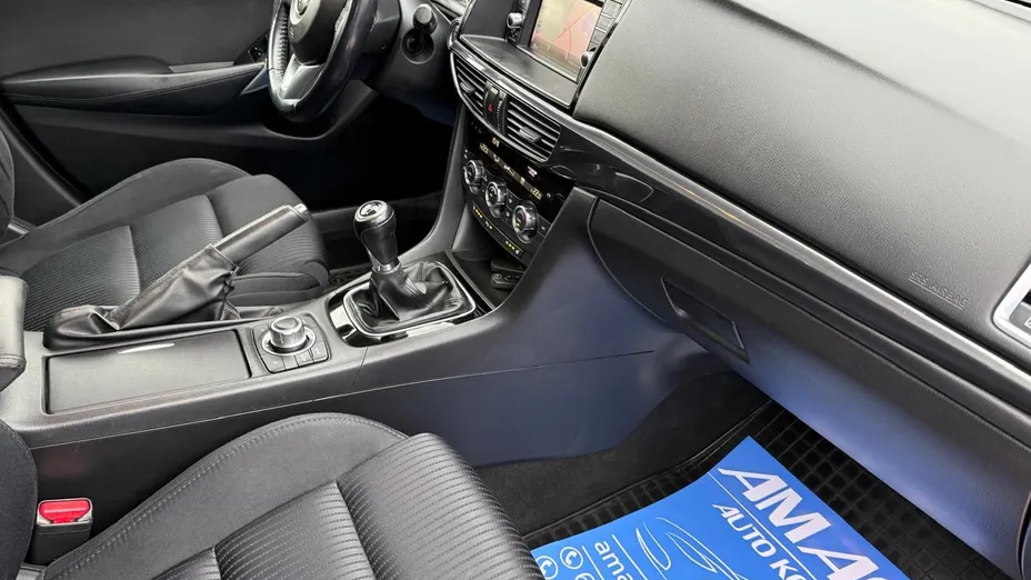 MAZDA 6 -