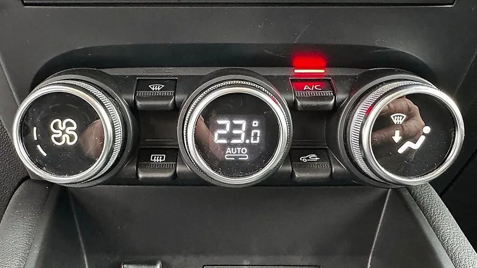 RENAULT Captur Captur 1.3 TCe mHEV Techno EDC